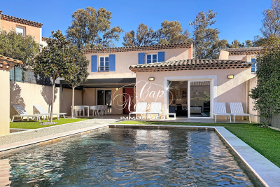 House for sale in GRIMAUD  - 7 rooms - 167 m&sup2; 