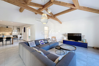 Maison &agrave; vendre &agrave; GRIMAUD  - 7 pi&egrave;ces - 167 m&sup2; 