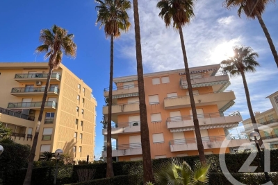 Appartement &agrave; vendre &agrave; ROQUEBRUNE-CAP-MARTIN  - 1 pi&egrave;ces - 30 m&sup2; 