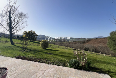 Maison &agrave; vendre &agrave; ESPELETTE  - 5 pi&egrave;ces - 133 m&sup2; 