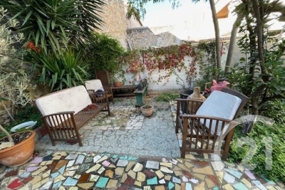 Maison &agrave; vendre &agrave; LA SEYNE-SUR-MER  - 10 pi&egrave;ces - 145 m&sup2; 