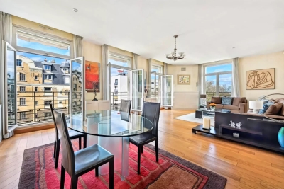 Appartement &agrave; vendre &agrave; PARIS 16EME  - 5 pi&egrave;ces - 158 m&sup2; 