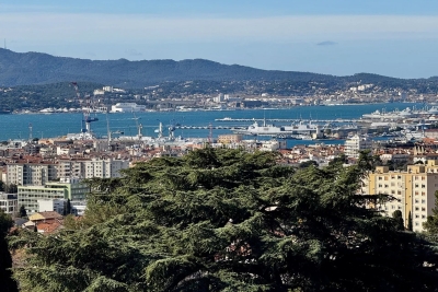 Appartement &agrave; vendre vue mer fours plages 