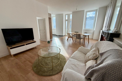 Appartement &agrave; louer &agrave; PIERRELATTE  - 3 pi&egrave;ces - 94 m&sup2; 