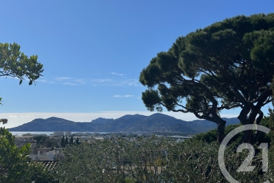 Maison &agrave; vendre &agrave; CANNES-LA-BOCCA  - 5 pi&egrave;ces - 114 m&sup2; 