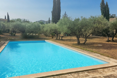 Maison &agrave; vendre &agrave; EYGALIÈRES  - 6 pi&egrave;ces - 300 m&sup2; 