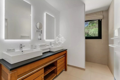 Villa à Ramatuelle &agrave; louer à partir de 27 000 € / semaine, Photo 7