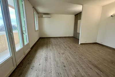 Appartement &agrave; louer &agrave; LE PONTET  - 3 pi&egrave;ces - 66 m&sup2; 