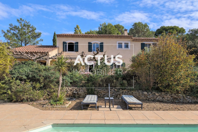 Maison &agrave; vendre &agrave; PELISSANNE  - 7 pi&egrave;ces - 213 m&sup2; 