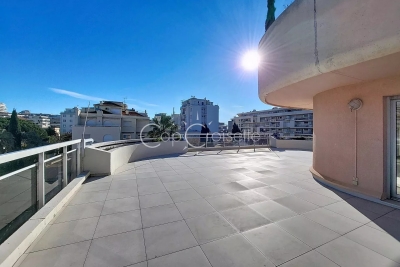 Appartement &agrave; vendre &agrave; CANNES Tassigny - 6 pi&egrave;ces - 193 m&sup2; 