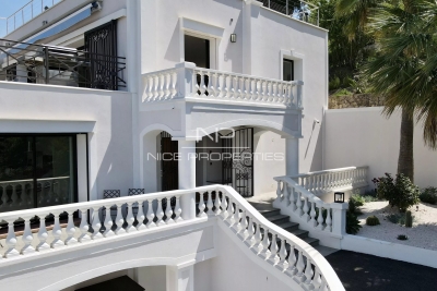 Maison &agrave; vendre &agrave; CANNES  - 12 pi&egrave;ces - 600 m&sup2; 