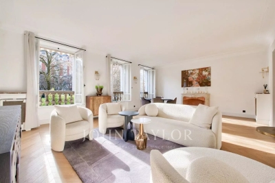 Appartement &agrave; vendre &agrave; PARIS 16EME  - 5 pi&egrave;ces - 145 m&sup2; 