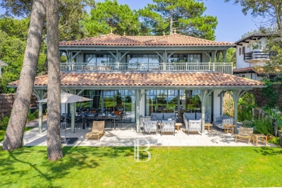 Villa à Pyla sur Mer &agrave; louer à partir de 14 500 € / semaine, Photo 1