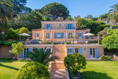 Villa à Saint-Tropez &agrave; louer à partir de 62 500 € / semaine, Photo 4