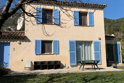 Maison &agrave; vendre &agrave; TOURRETTES-SUR-LOUP  - 5 pi&egrave;ces - 115 m&sup2; 