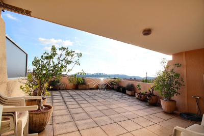 Appartement &agrave; vendre &agrave; BORMES-LES-MIMOSAS  - 3 pi&egrave;ces - 65 m&sup2; 