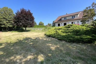 Maison &agrave; vendre &agrave; LA TOUR-DE-SALVAGNY  - 10 pi&egrave;ces - 233 m&sup2; 