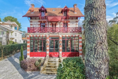 Maison &agrave; vendre &agrave; ARCACHON  - 8 pi&egrave;ces - 350 m&sup2; 