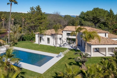 Maison &agrave; vendre &agrave; MOUGINS  - 8 pi&egrave;ces - 500 m&sup2; 