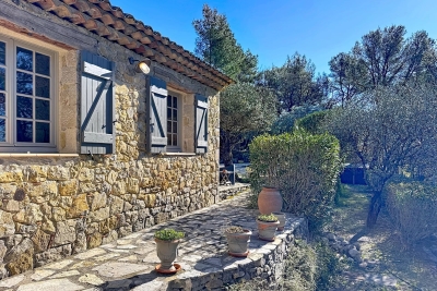 House for sale in SEILLANS  - 6 rooms - 194 m&sup2; 