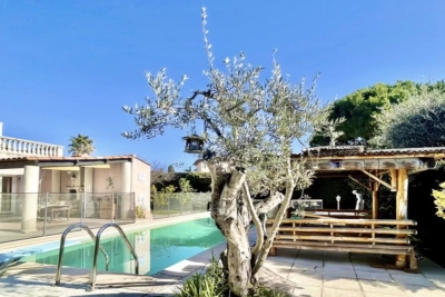 Maison &agrave; vendre vue sur mer piscine villefranche sur mer 