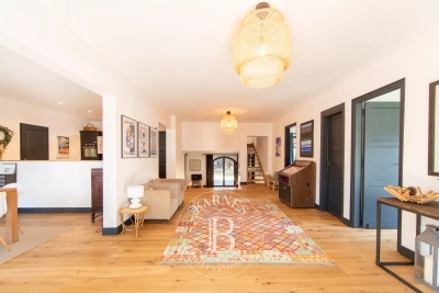 Villa à Pyla sur Mer &agrave; louer à partir de 3 915 € / semaine, Photo 3