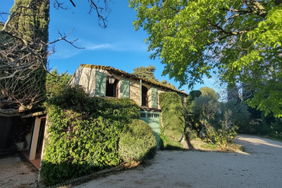 Maison &agrave; vendre &agrave; ARLES  - 6 pi&egrave;ces - 237 m&sup2; 