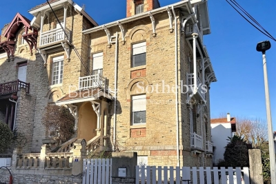 Maison &agrave; vendre &agrave; BIARRITZ  - 12 pi&egrave;ces - 305 m&sup2; 