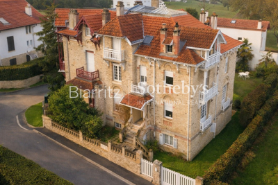Maison &agrave; vendre &agrave; BIARRITZ  - 12 pi&egrave;ces - 305 m&sup2; 