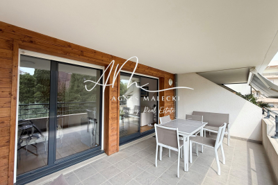 Apartment for sale in CAVALAIRE-SUR-MER  - 3 rooms - 56 m&sup2; 