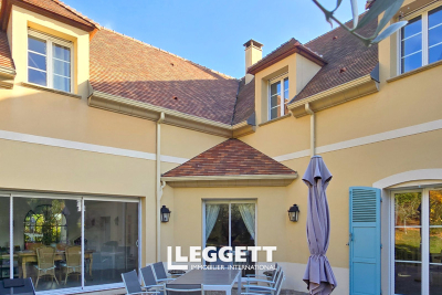 Maison &agrave; vendre &agrave; MAULE  - 9 pi&egrave;ces - 270 m&sup2; 