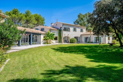 Maison &agrave; vendre &agrave; L'ISLE-SUR-LA-SORGUE  - 17 pi&egrave;ces - 515 m&sup2; 