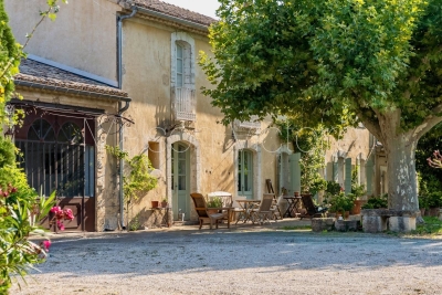 House for sale in L'ISLE-SUR-LA-SORGUE  - 9 rooms - 328 m&sup2; 