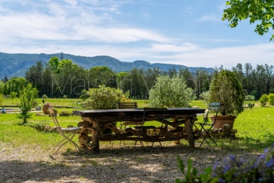 House for sale in TAILLADES  - 7 rooms - 200 m&sup2; 