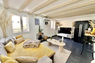 Maison &agrave; vendre &agrave; ST-LAURENT-DU-VAR  - 3 pi&egrave;ces - 78 m&sup2; 