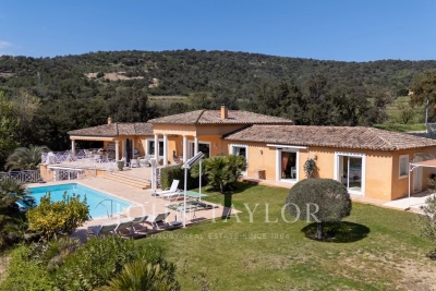 Maison &agrave; vendre &agrave; GRIMAUD Siblas - 9 pi&egrave;ces - 300 m&sup2; 