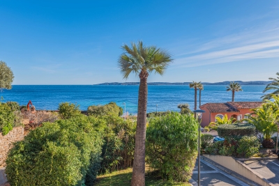 Apartment for sale in STE-MAXIME Nartelle-Noyer-Bellevue-Bd des Sardinaux - 4 rooms - 101 m&sup2; 
