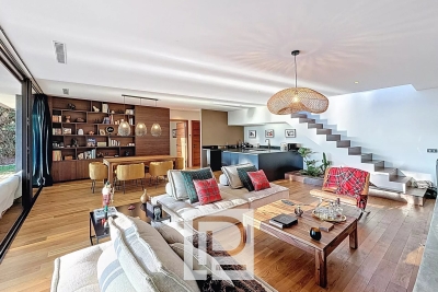 Apartment for sale in MOUGINS Valmasque-Notre Dame de Vie - 3 rooms - 118 m&sup2; 