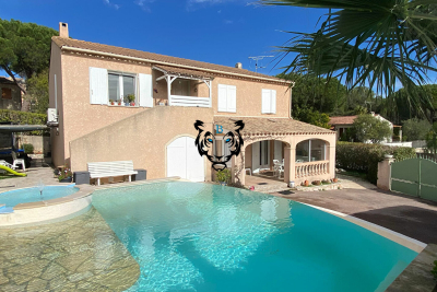 Maison &agrave; vendre &agrave; ROQUEBRUNE-SUR-ARGENS  - 7 pi&egrave;ces - 171 m&sup2; 