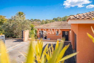 Maison &agrave; vendre &agrave; AIX-EN-PROVENCE  - 6 pi&egrave;ces - 175 m&sup2; 