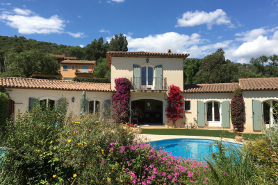 House for sale in PLAN-DE-LA-TOUR  - 4 rooms - 135 m&sup2; 