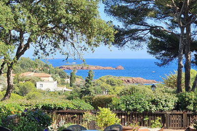 Maison &agrave; vendre &agrave; ST-RAPHAËL Peyron-Saint Sebastien - 2 pi&egrave;ces - 65 m&sup2; 