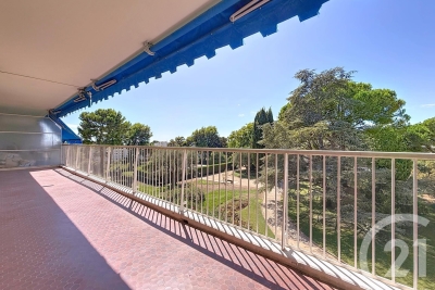 Appartement &agrave; vendre &agrave; ANTIBES  - 5 pi&egrave;ces - 92 m&sup2; 