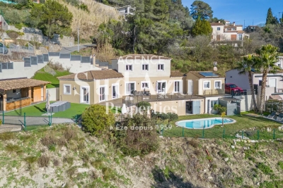 House for sale in EZE  - 6 rooms - 200 m&sup2; 