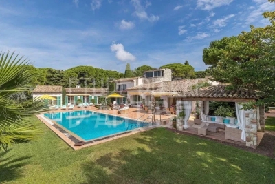 Villa à Cap d'Antibes &agrave; louer à partir de 32 000 € / semaine, Photo 1