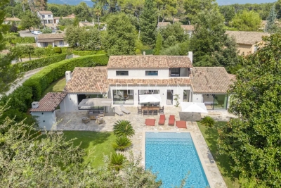 House for sale in ROQUEFORT-LES-PINS  - 6 rooms - 220 m&sup2; 