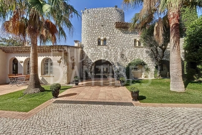 Villa à Cap d'Antibes &agrave; louer à partir de 32 000 € / semaine, Photo 4
