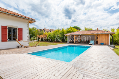 Maison &agrave; vendre &agrave; SOUSTONS  - 16 pi&egrave;ces - 540 m&sup2; 