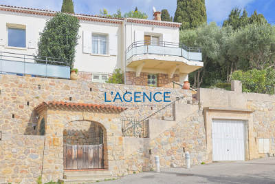 Maison &agrave; vendre &agrave; HYÈRES  - 5 pi&egrave;ces - 72 m&sup2; 