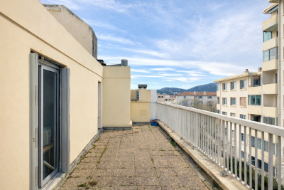 Appartement &agrave; vendre &agrave; TOULON  - 2 pi&egrave;ces - 63 m&sup2; 